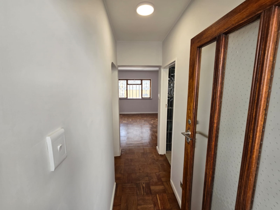 0 Bedroom Property for Sale in Sea Point Western Cape